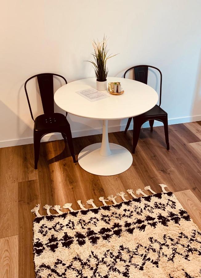 Gaestehaus Zur Uni Klinik Exklusives Apartment Mit Kueche Und Badezimmer Homburg  Dış mekan fotoğraf