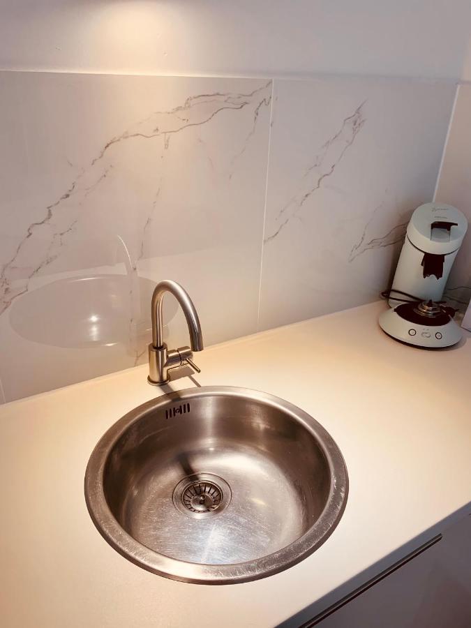 Gaestehaus Zur Uni Klinik Exklusives Apartment Mit Kueche Und Badezimmer Homburg  Dış mekan fotoğraf